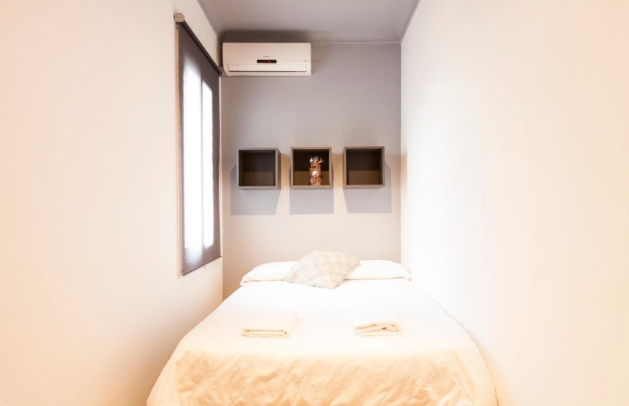 Ab Sagrada Familia Comfort برشلونة المظهر الخارجي الصورة